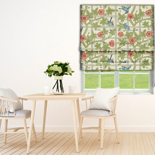 Morris Trellis Vanilla/Plaster Roman Blind